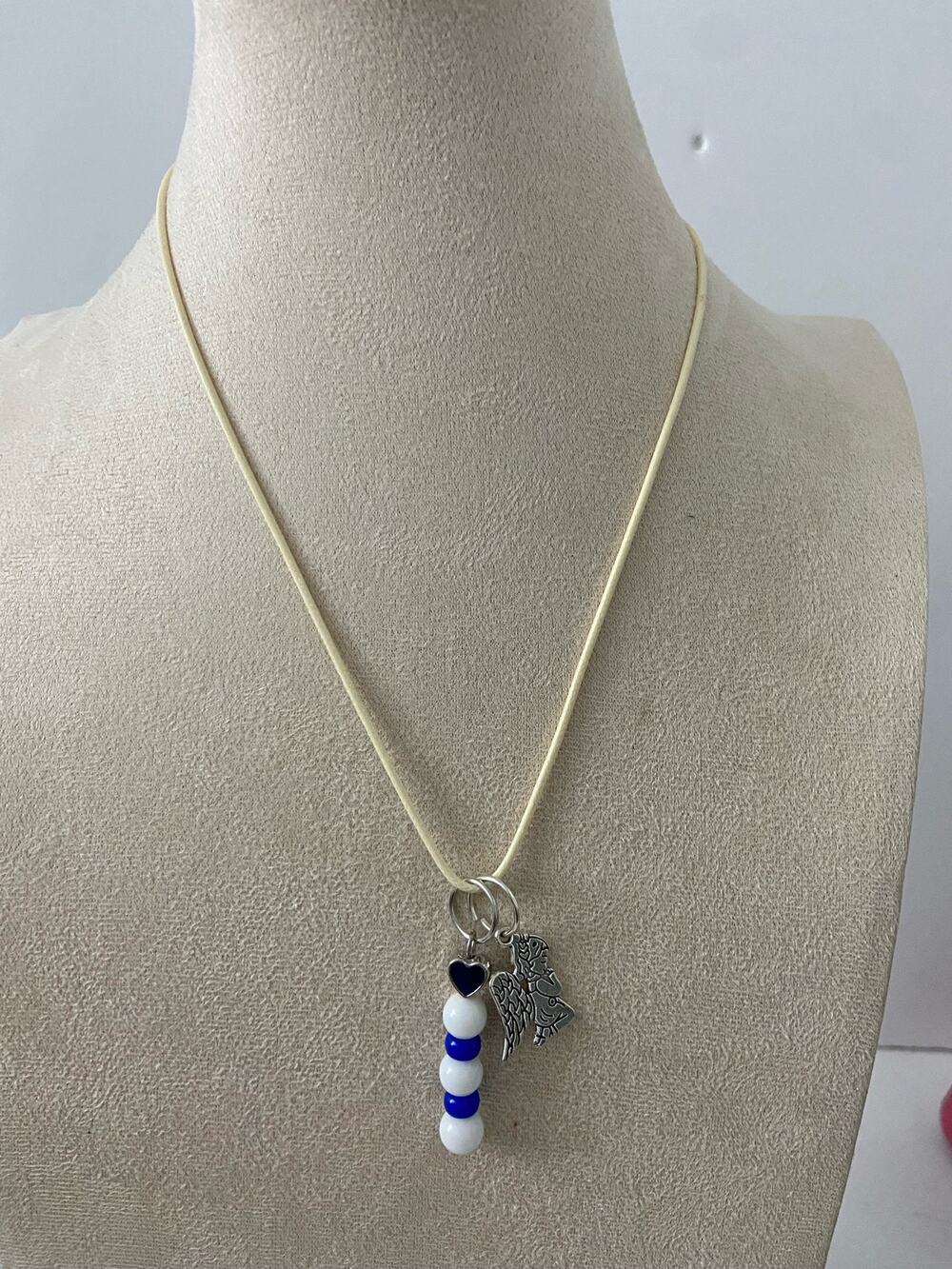 blue and white bead pendant necklace